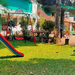 Kuttickattil Gardens Homestay Kottayam