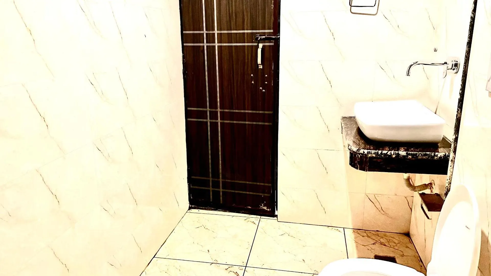 Hotel Tej Palace Near Igi Airport Delhi New Delhi 4*,