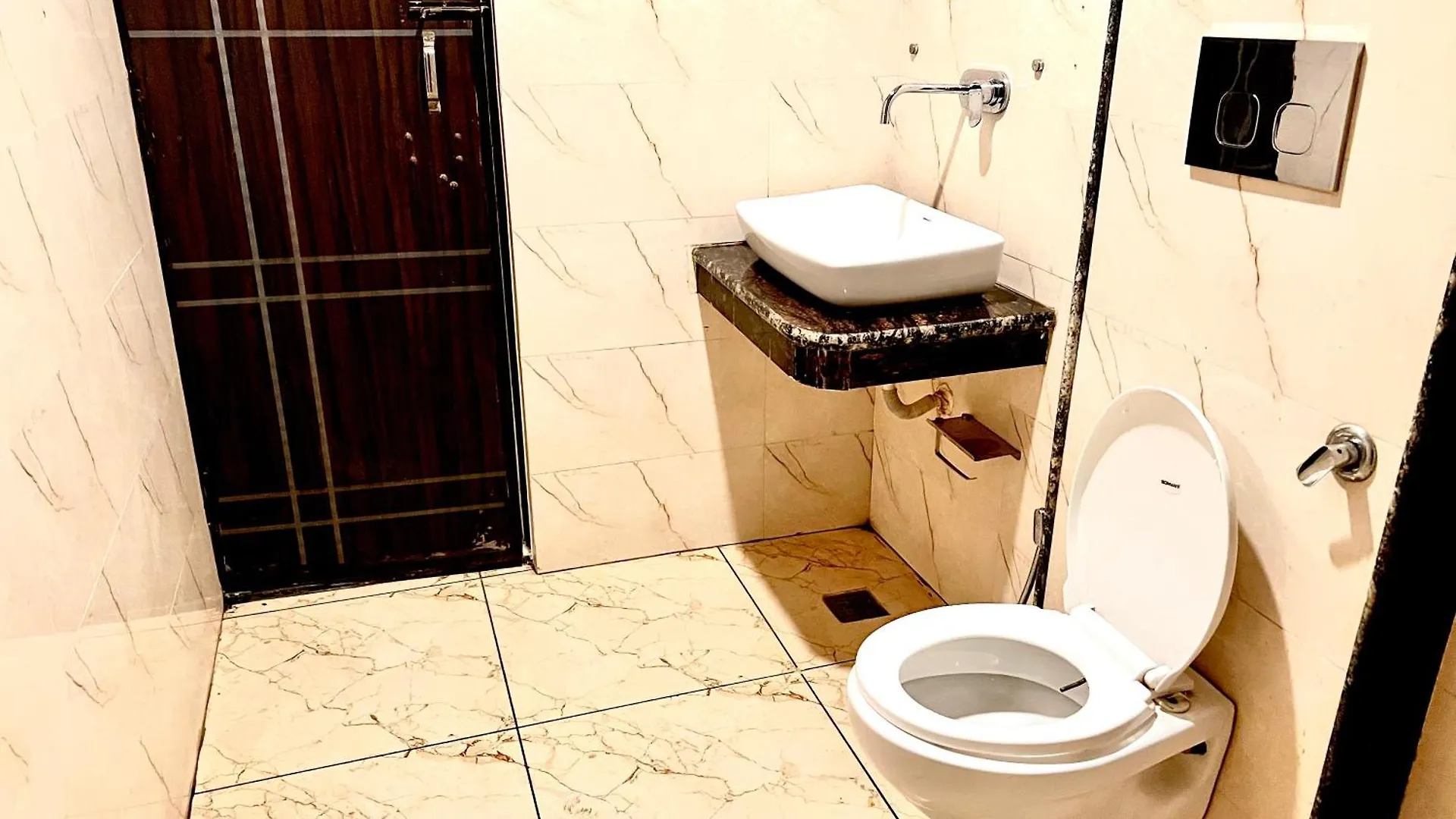 Hotel Tej Palace Near Igi Airport Delhi New Delhi